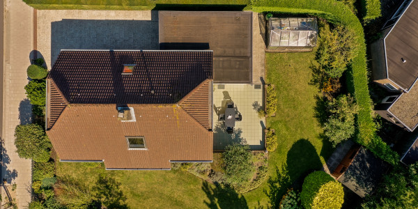 Comprar / Vender Solares, Terrenos y Parcelas Urbanizables en Pirineus · con servicios suministro (agua / luz)
