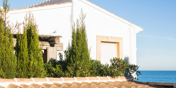 Inversores, Intermediarios, Agentes y Brokers Inmobiliarios en Ger · Casas de Playa